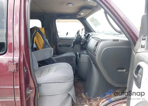 2002 Dodge Ram Van 1500 Conversion z USA, uszkodzony, nr VIN 2B6HB11Z02K111380